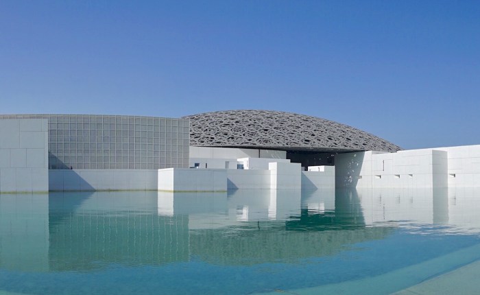 Tag 9 – Abu Dhabi: Kunst und Kuppel